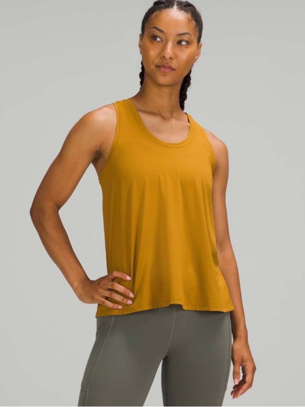 Lululemon Essential Tank Top Train, Size 4